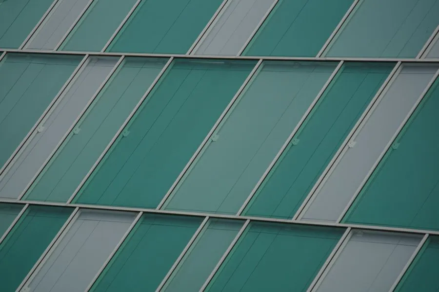 Panneaux de verre clair